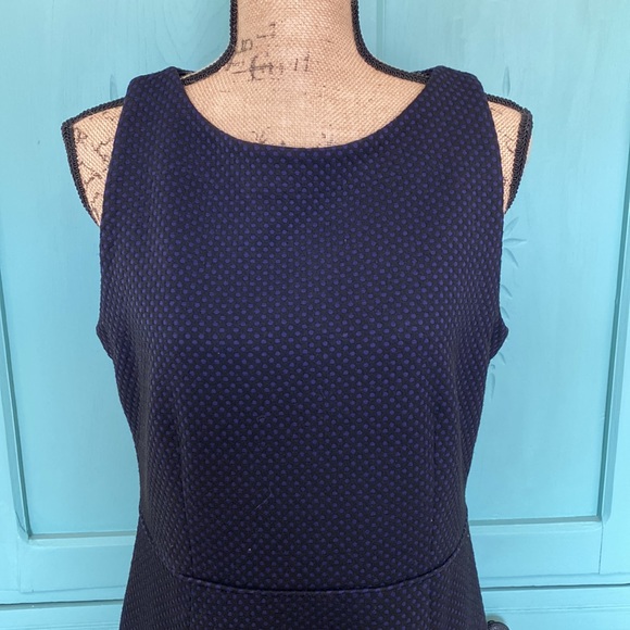 Loft Outlet Sleeveless Dress. Size 12P. Black with Purple Dots. - Picture 2 of 7